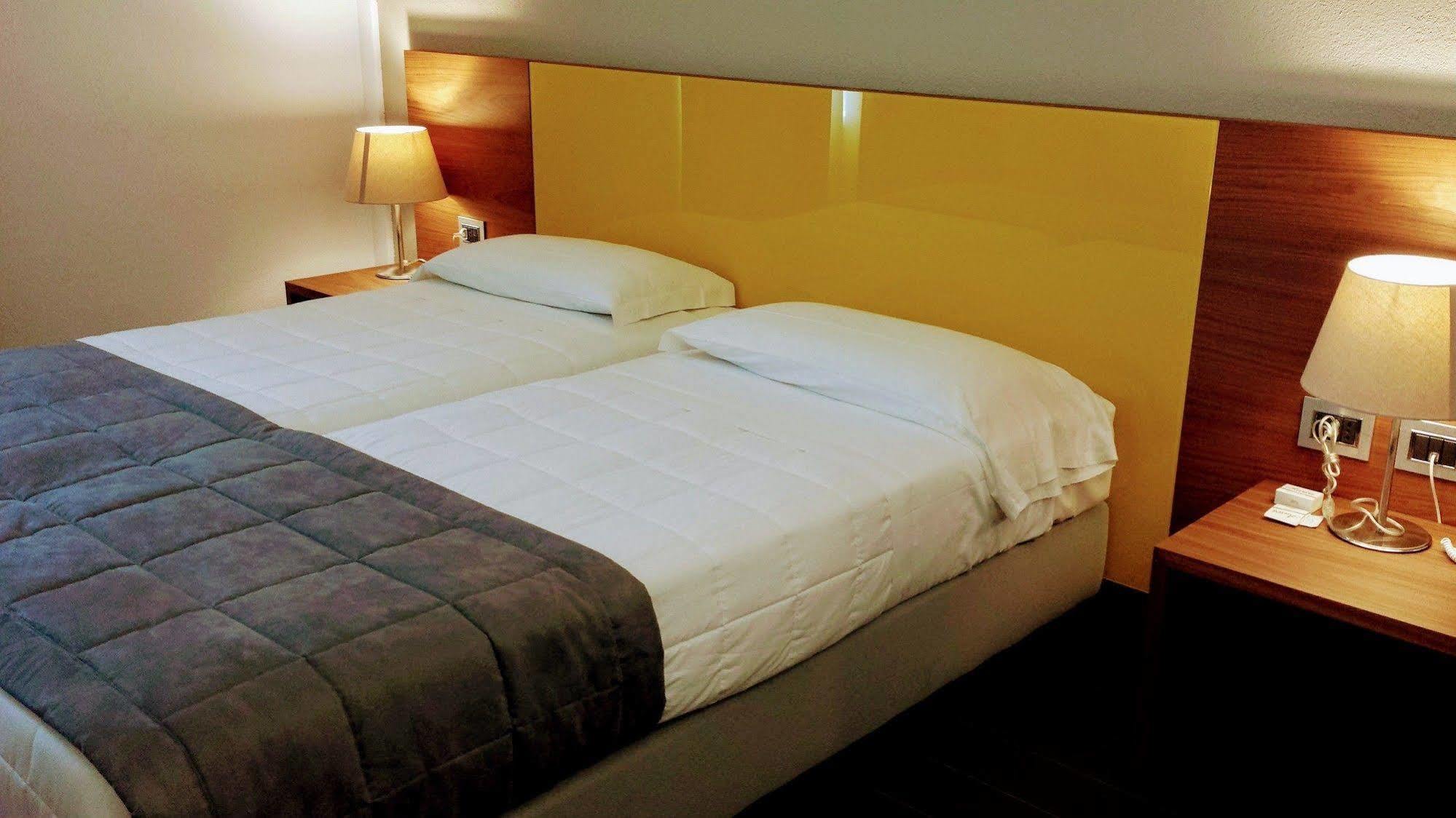 Hotel Sandalia Nuoro  Exterior photo
